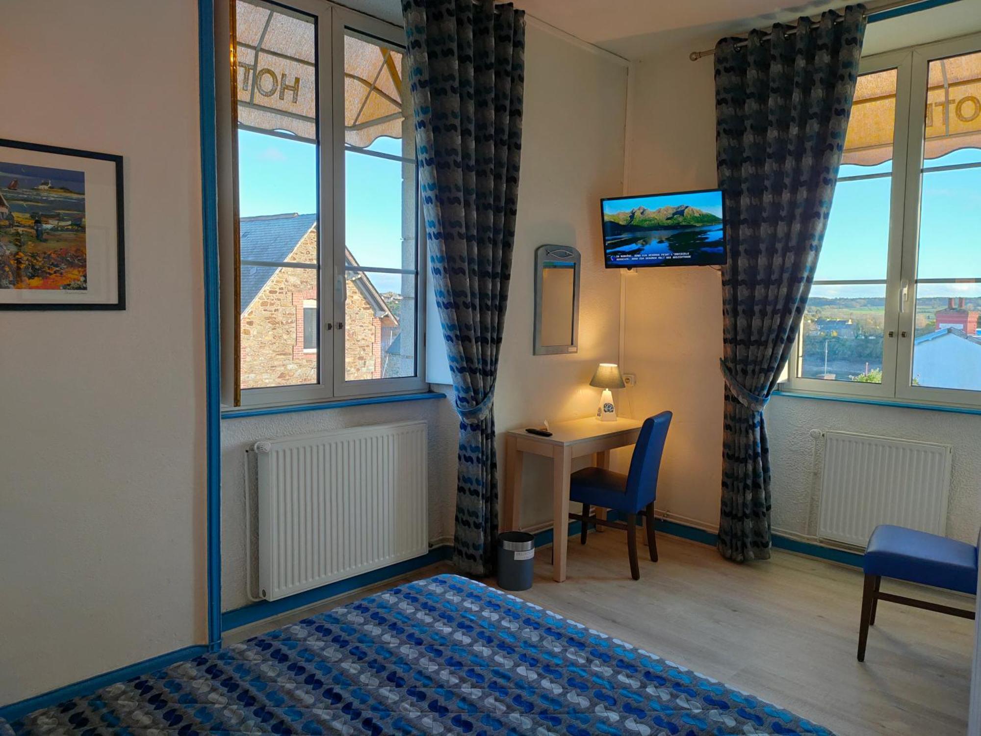 Hotel Le Littoral Lezardrieux Екстер'єр фото