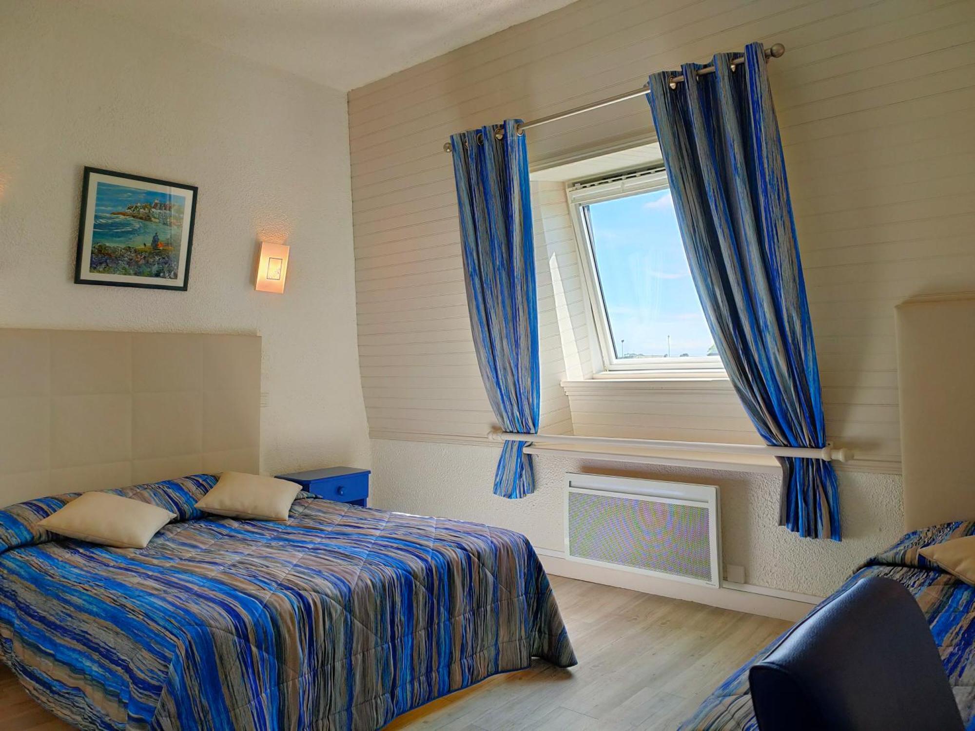 Hotel Le Littoral Lezardrieux Екстер'єр фото