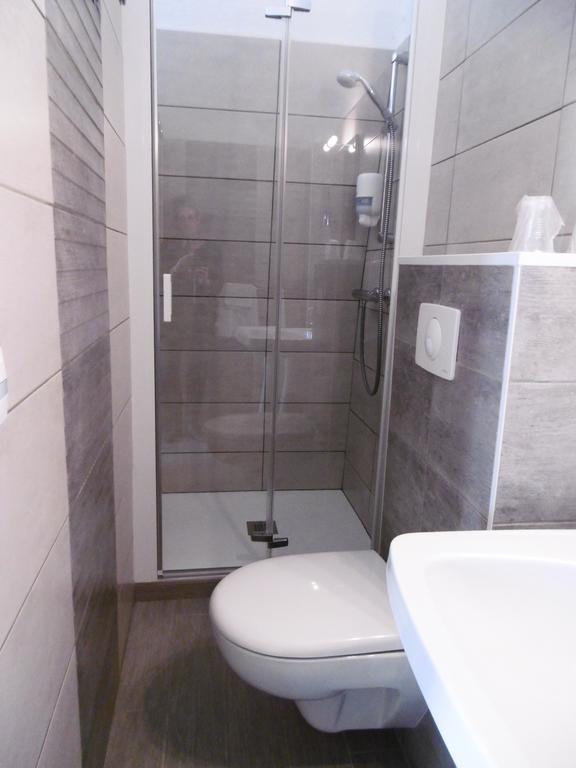 Hotel Le Littoral Lezardrieux Екстер'єр фото